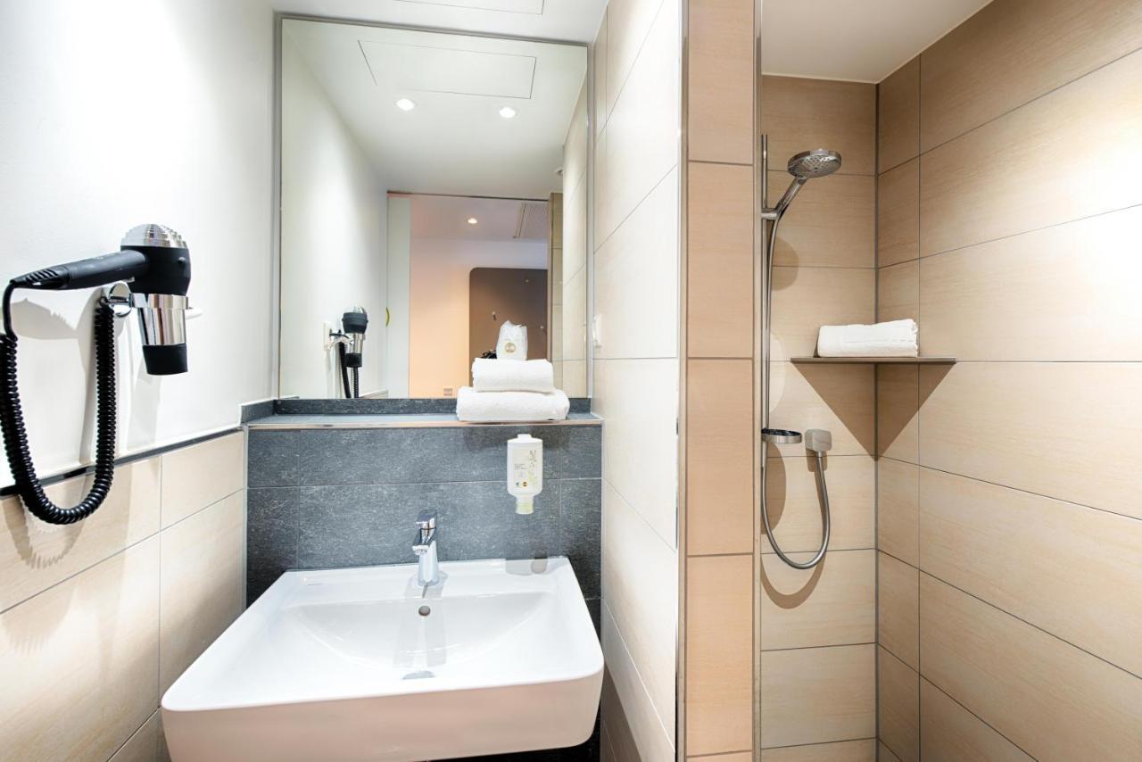 B&B Hotel Augsburg-West Dış mekan fotoğraf