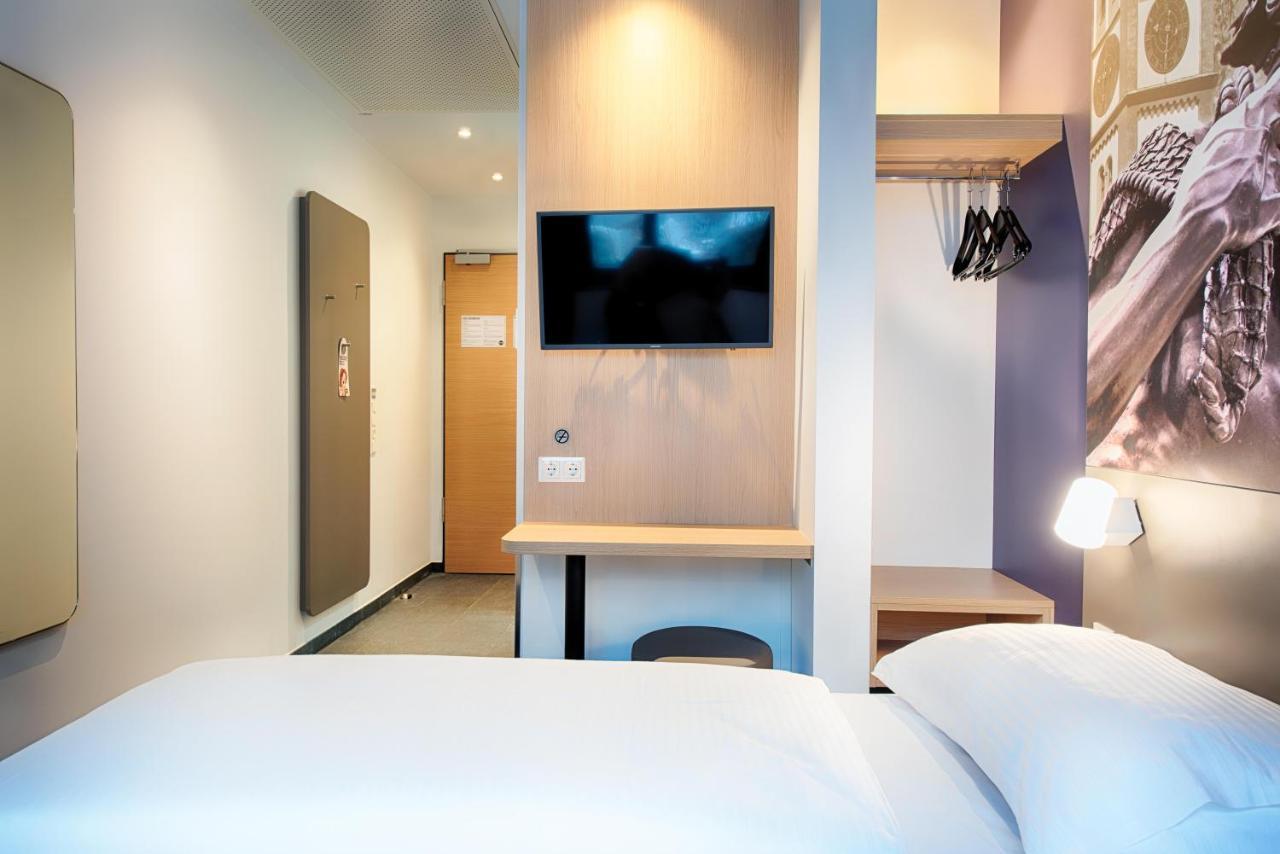 B&B Hotel Augsburg-West Dış mekan fotoğraf