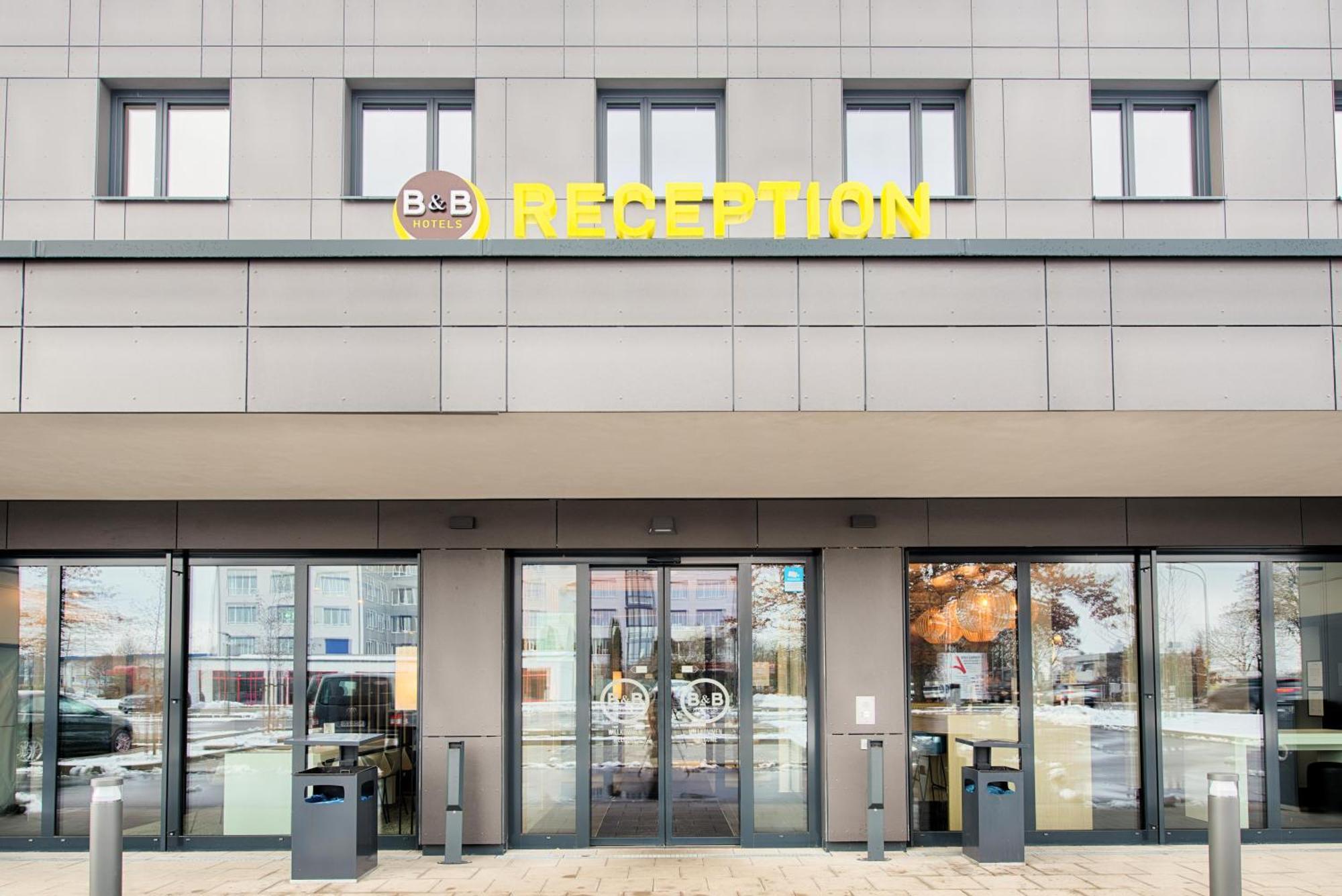 B&B Hotel Augsburg-West Dış mekan fotoğraf